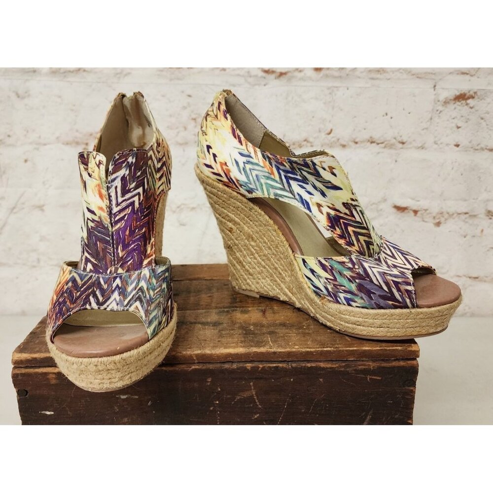 Anthropologie Seychelles Peep Toe Multi-color Cloth Wedge Back Zipper Size 9